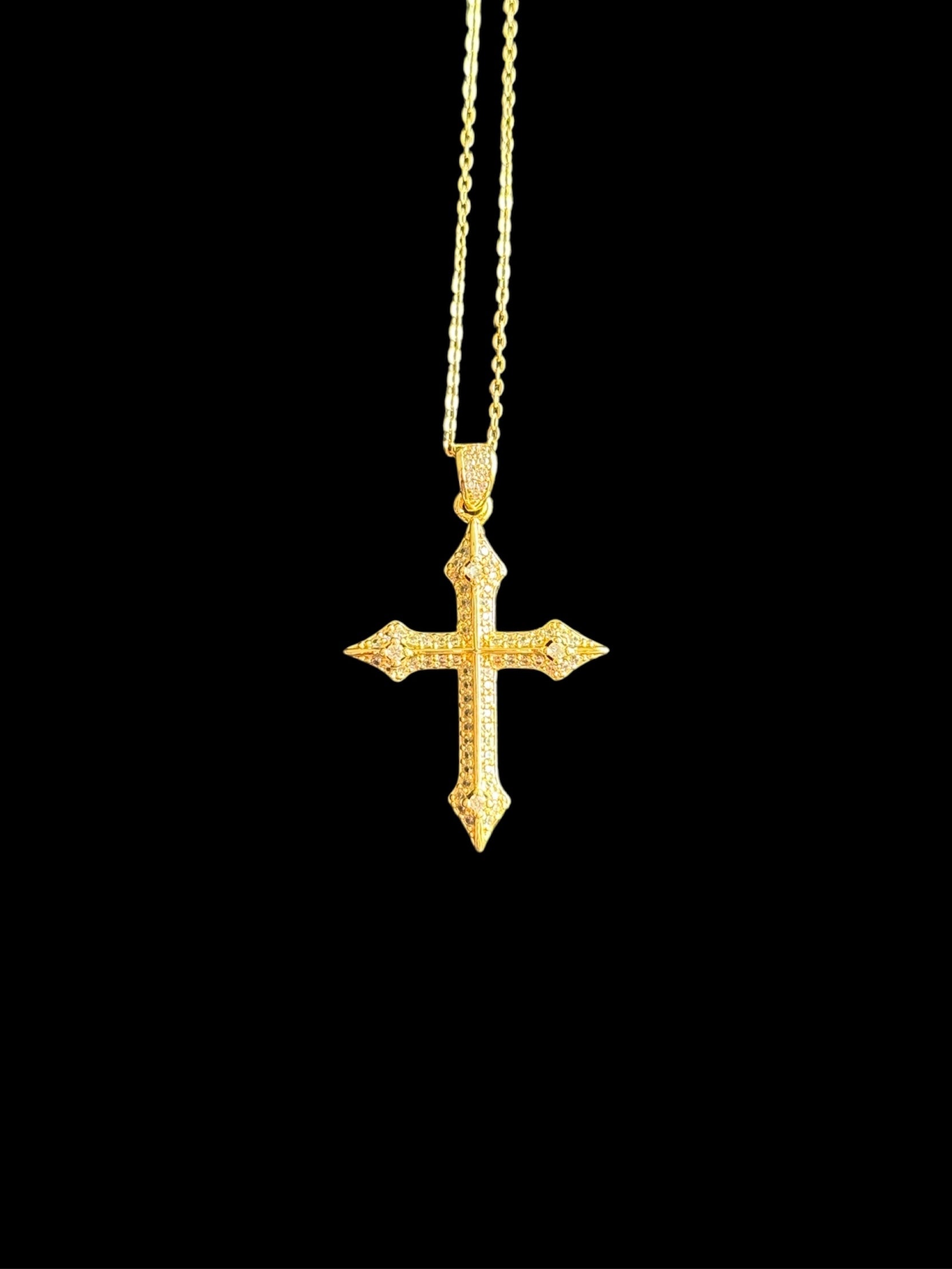Collier chrétien Izhar croix bijou religieux symbole de foi et protection divine accessoire spirituel pour homme et femme