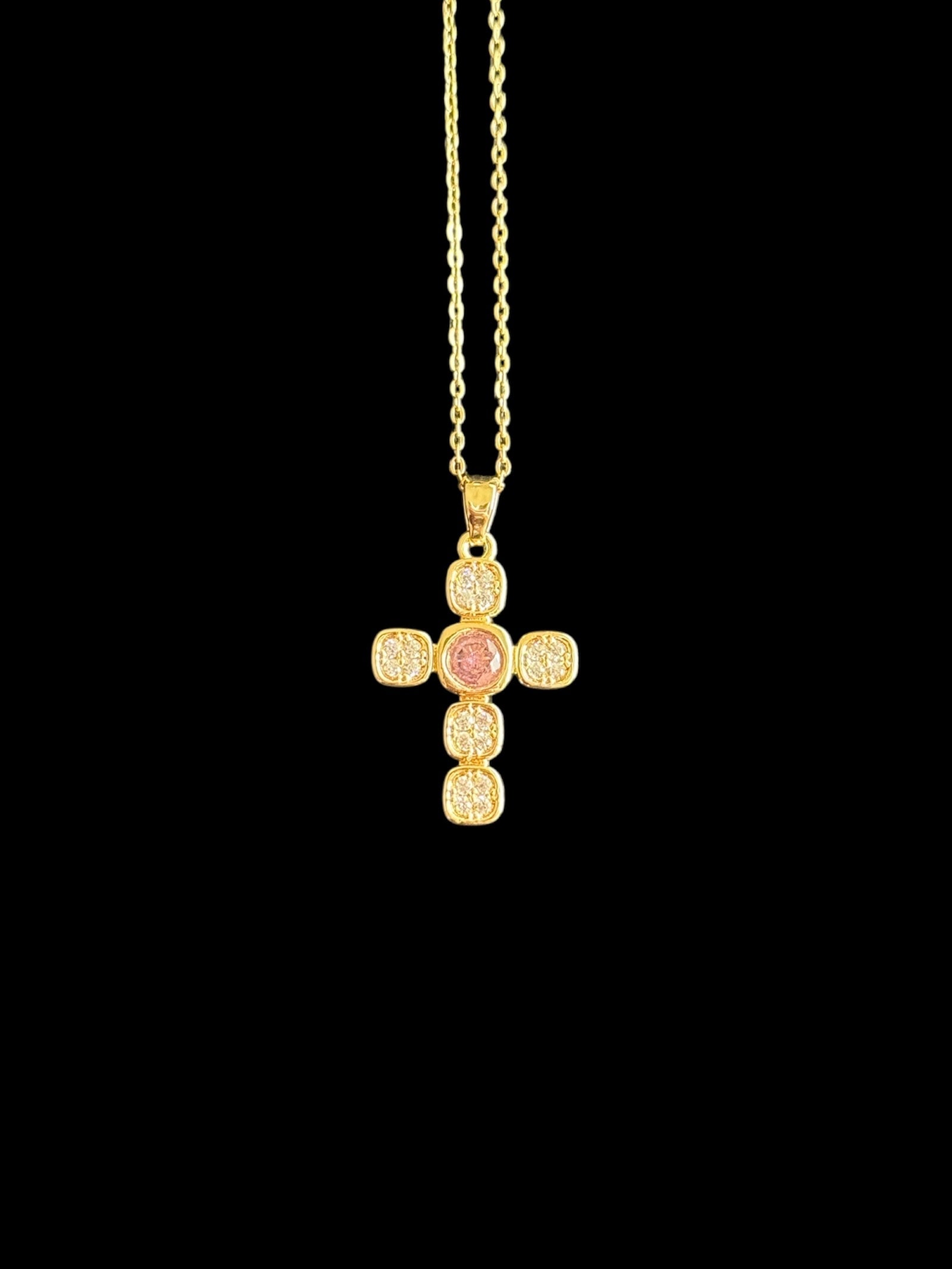 Collier chrétien Zibiah bijou croix symbole de foi et protection divine accessoire spirituel pour hommes et femmes