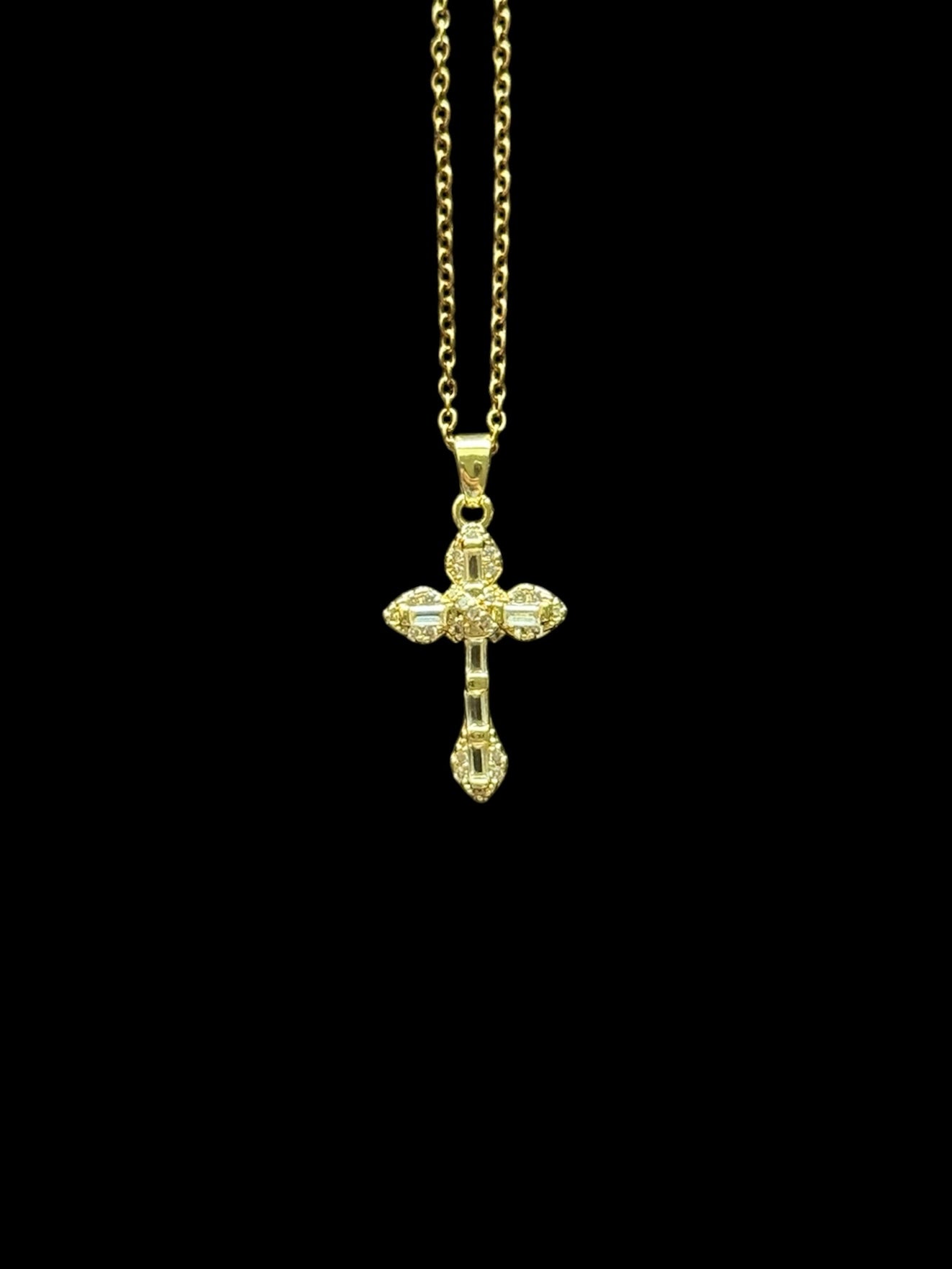 Bijoux chrétiens élégants, collier en plaqué or avec zircon – Elohim Bijoux.