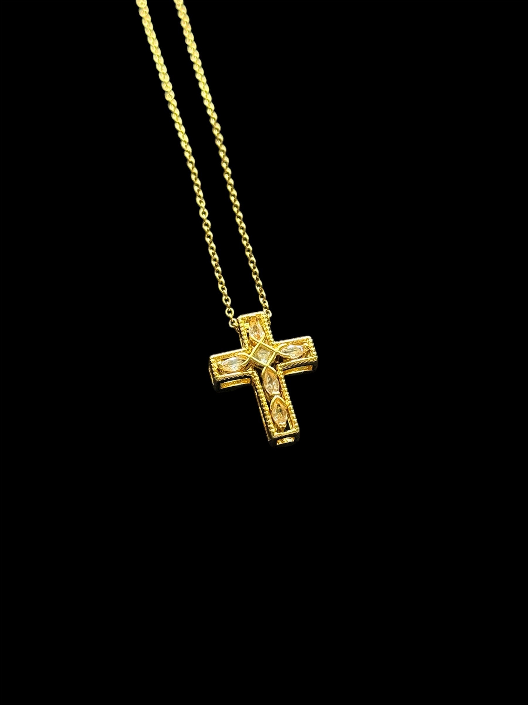 Bijoux chrétiens de qualité pour Noël, collier élégant signé Elohim Bijoux.