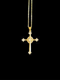 Collier chrétien Keilah croix bijou religieux symbole de foi et lumière divine accessoire spirituel pour homme et femme