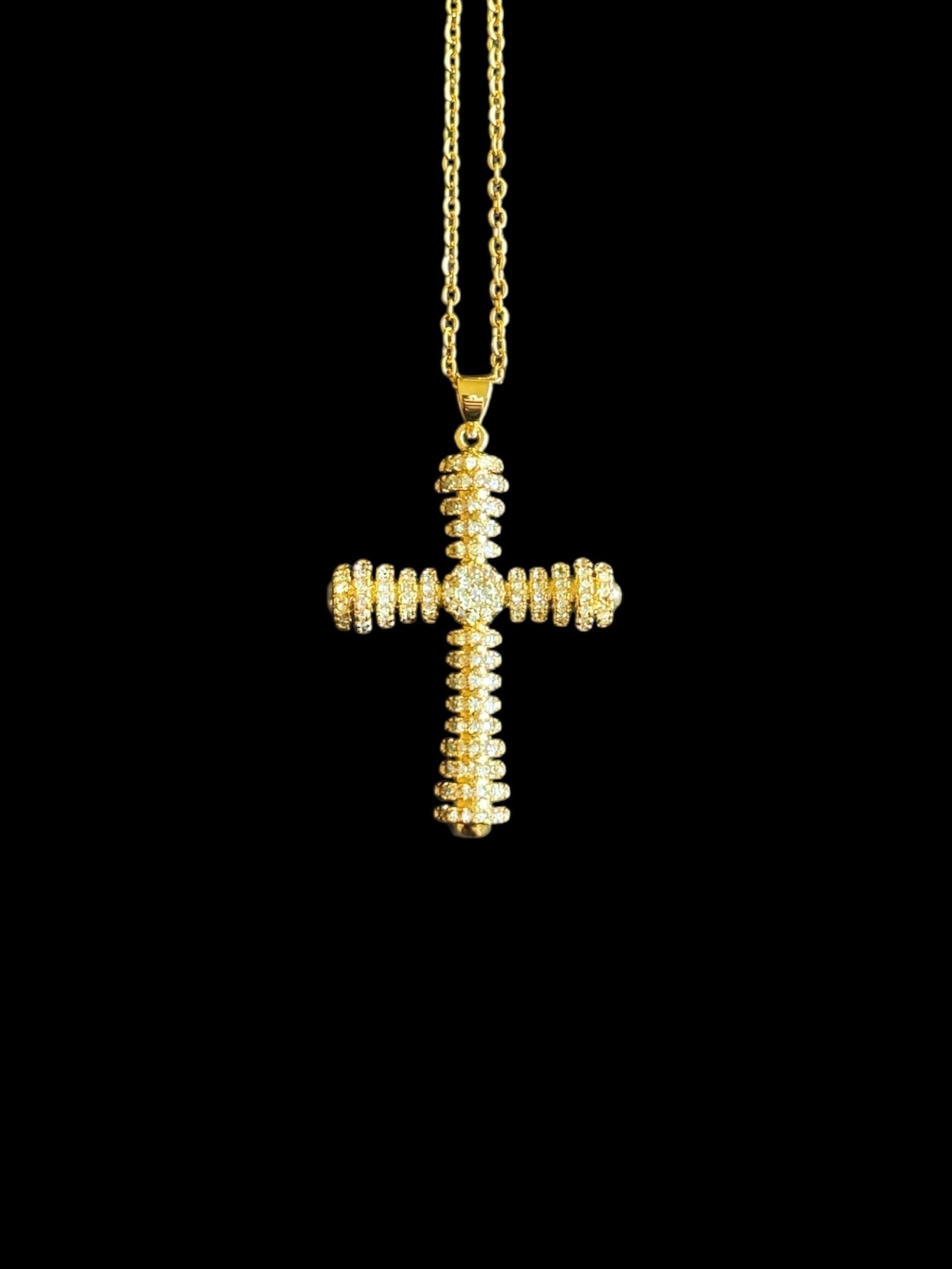 Collier croix lumineuse en acier inoxydable plaqué or 18k, pierres zircons, accessoire de mode chrétienne résistant à l'eau.