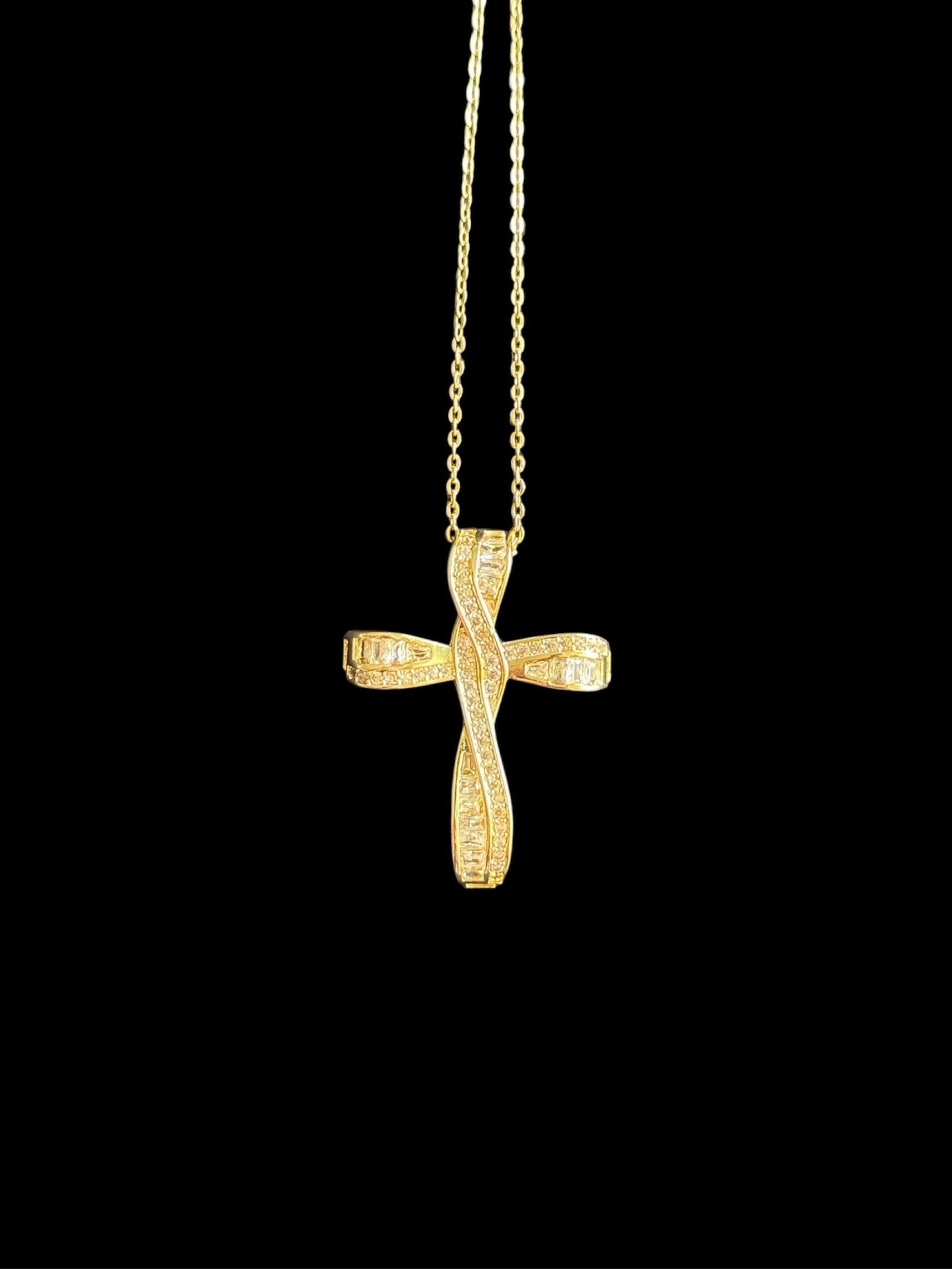 Collier chrétien Jesiah croix bijou religieux symbole de foi et espérance divine accessoire spirituel pour homme et femme