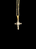 Collier chrétien Elishua pendentif croix symbole salut et grâce divine bijou religieux spirituel homme femme