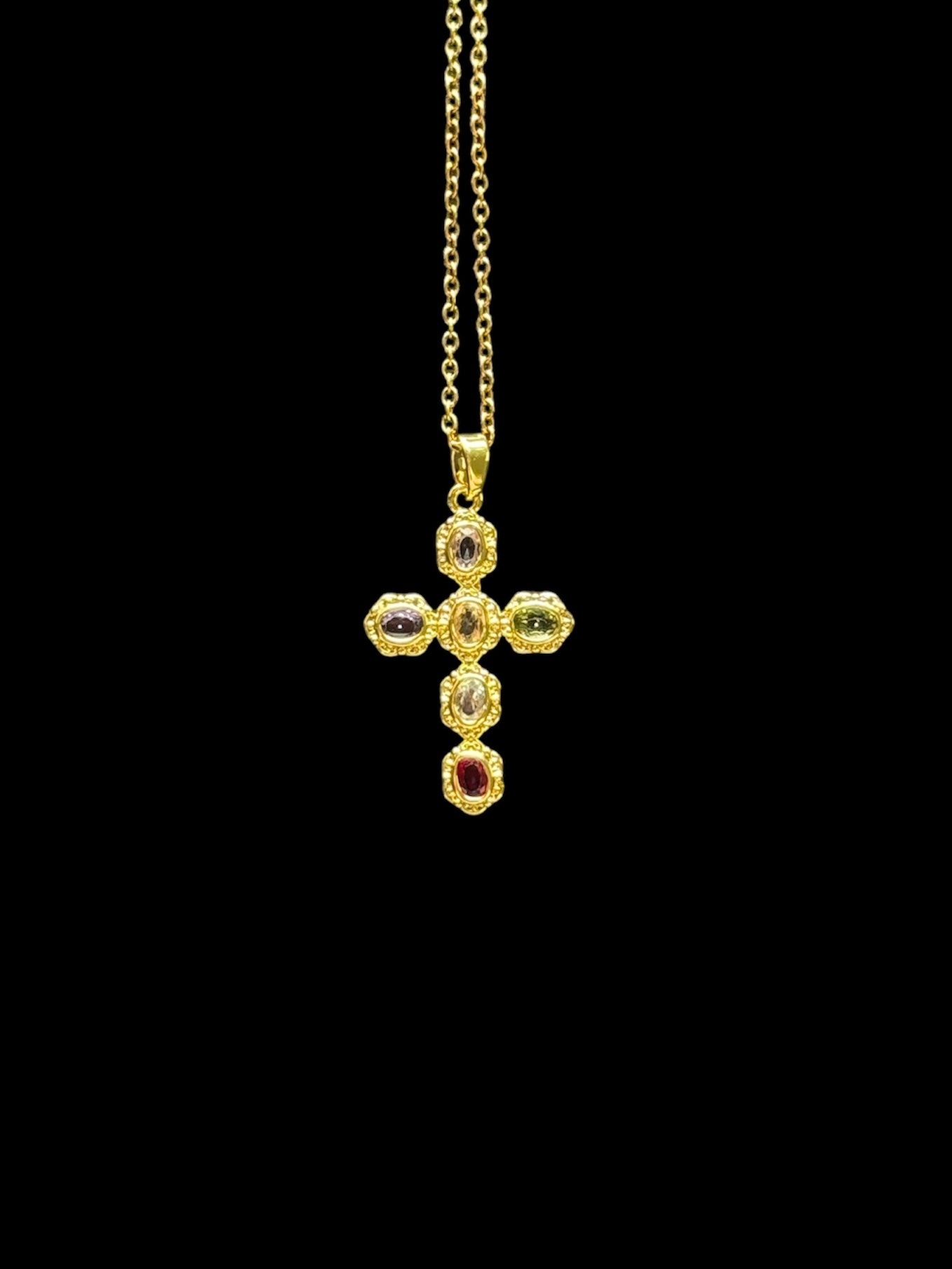 Bijou chrétien moderne, collier croix à offrir pour Noël – Elohim Bijoux.