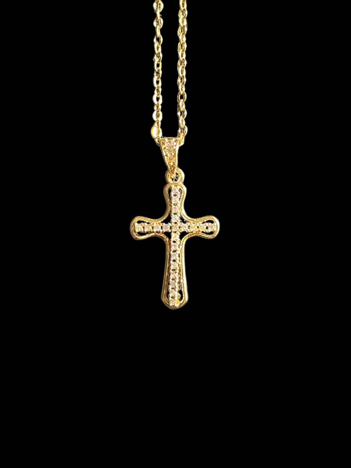 Collier chrétien Tamar bijou croix symbole renaissance et espérance divine accessoire religieux élégant pour homme et femme