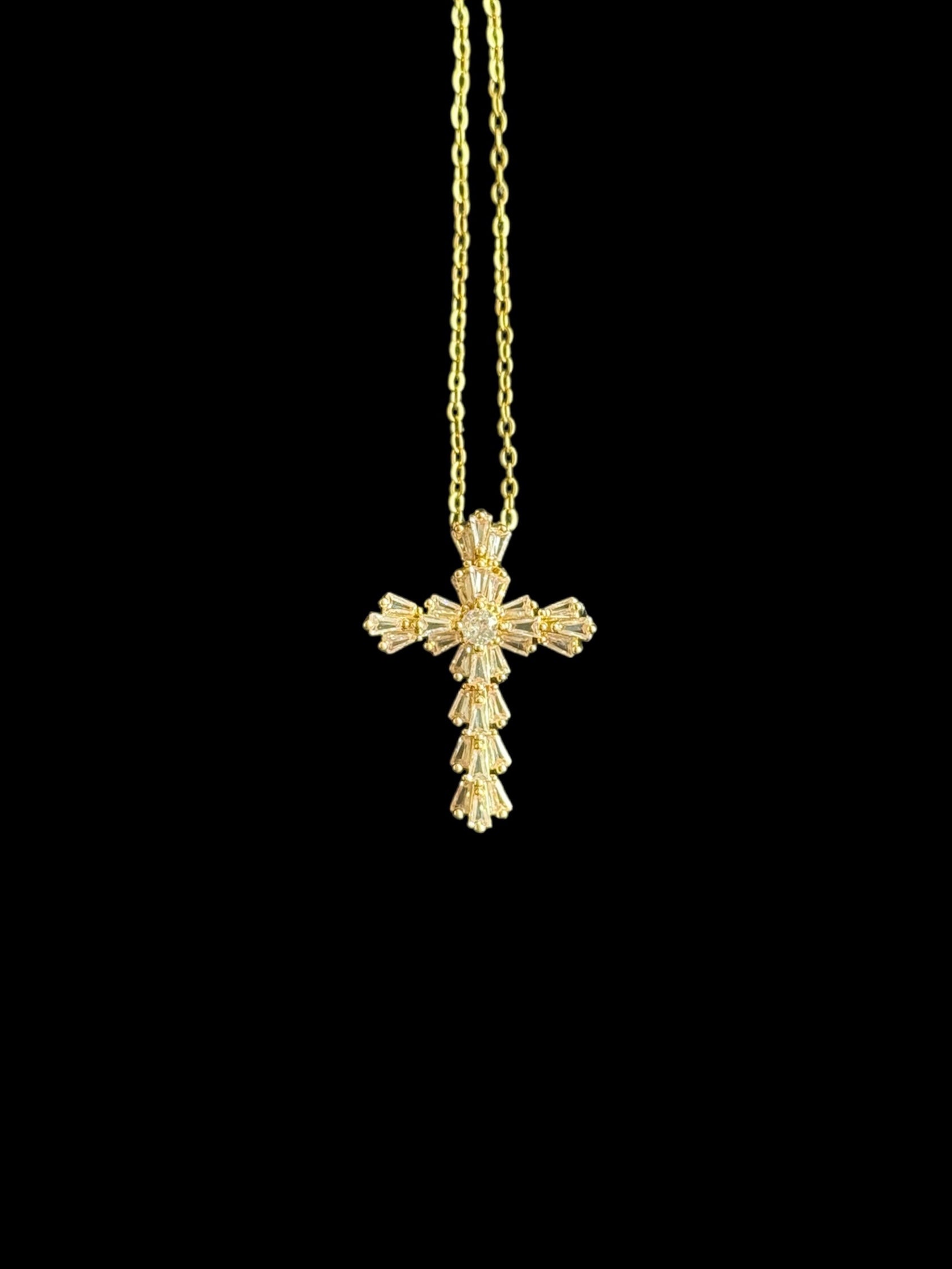 Bijou chrétien croix en plaqué or avec zircon – accessoire de foi moderne