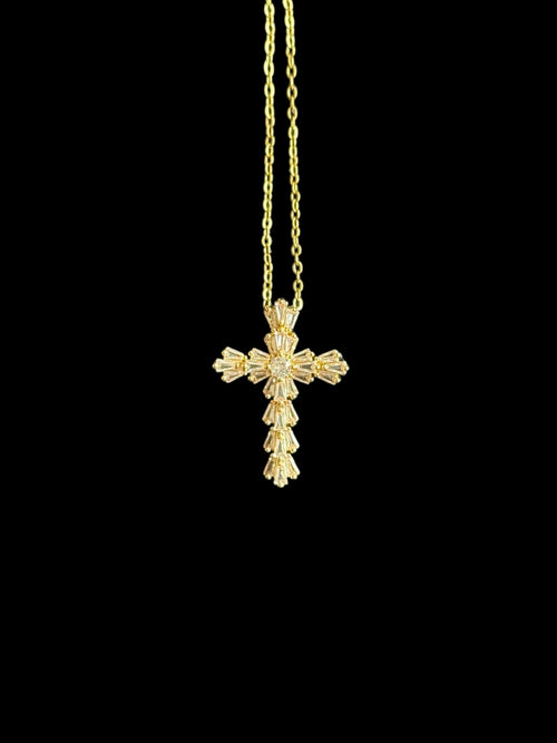 Bijou chrétien croix en plaqué or avec zircon – accessoire de foi moderne
